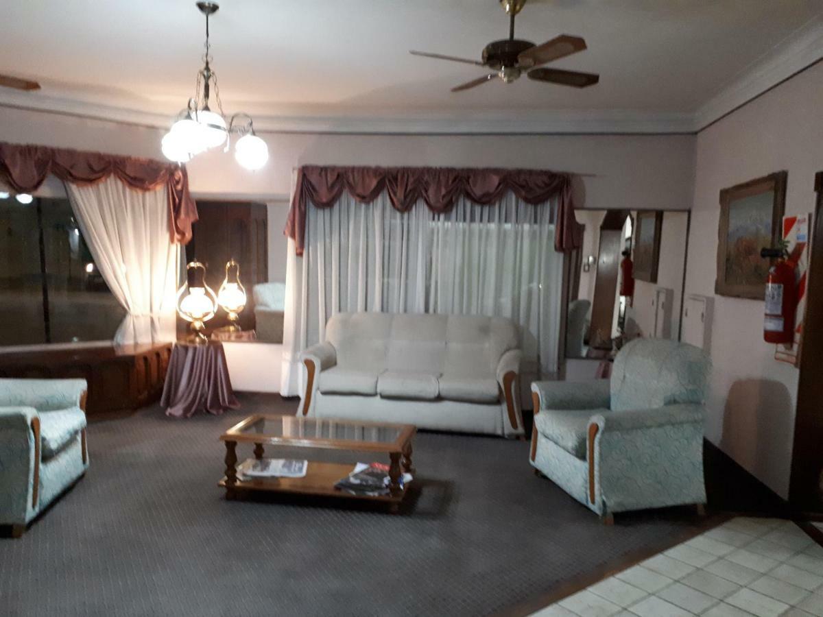 Hotel Alcazar Villa María Dış mekan fotoğraf